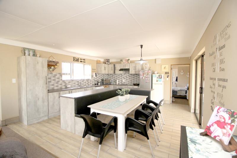 4 Bedroom Property for Sale in Reebok Western Cape